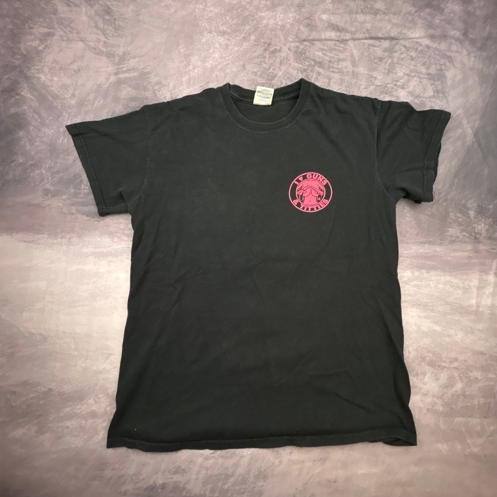 Gildan I Love Guns and Titties‎ Graphic T-Shirt Mens Medium Black Pink Y2K Boxy - Picture 4 of 6